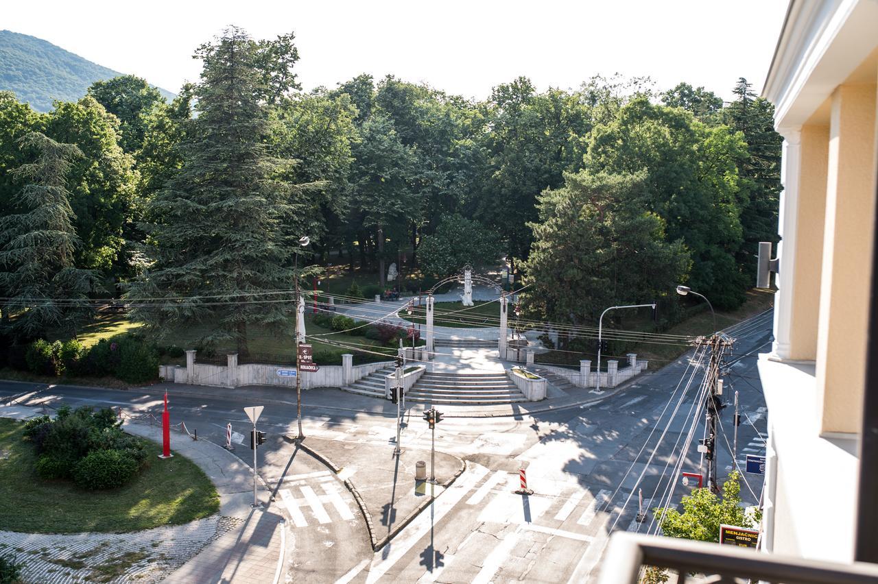 Central Park Lux Arandjelovac Bagian luar foto
